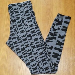 Nike Bold Print Leggings